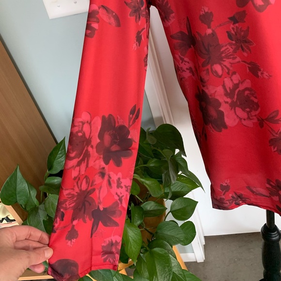 Red Floral Print Mandarin Collar Button Down Top - Picture 3 of 5